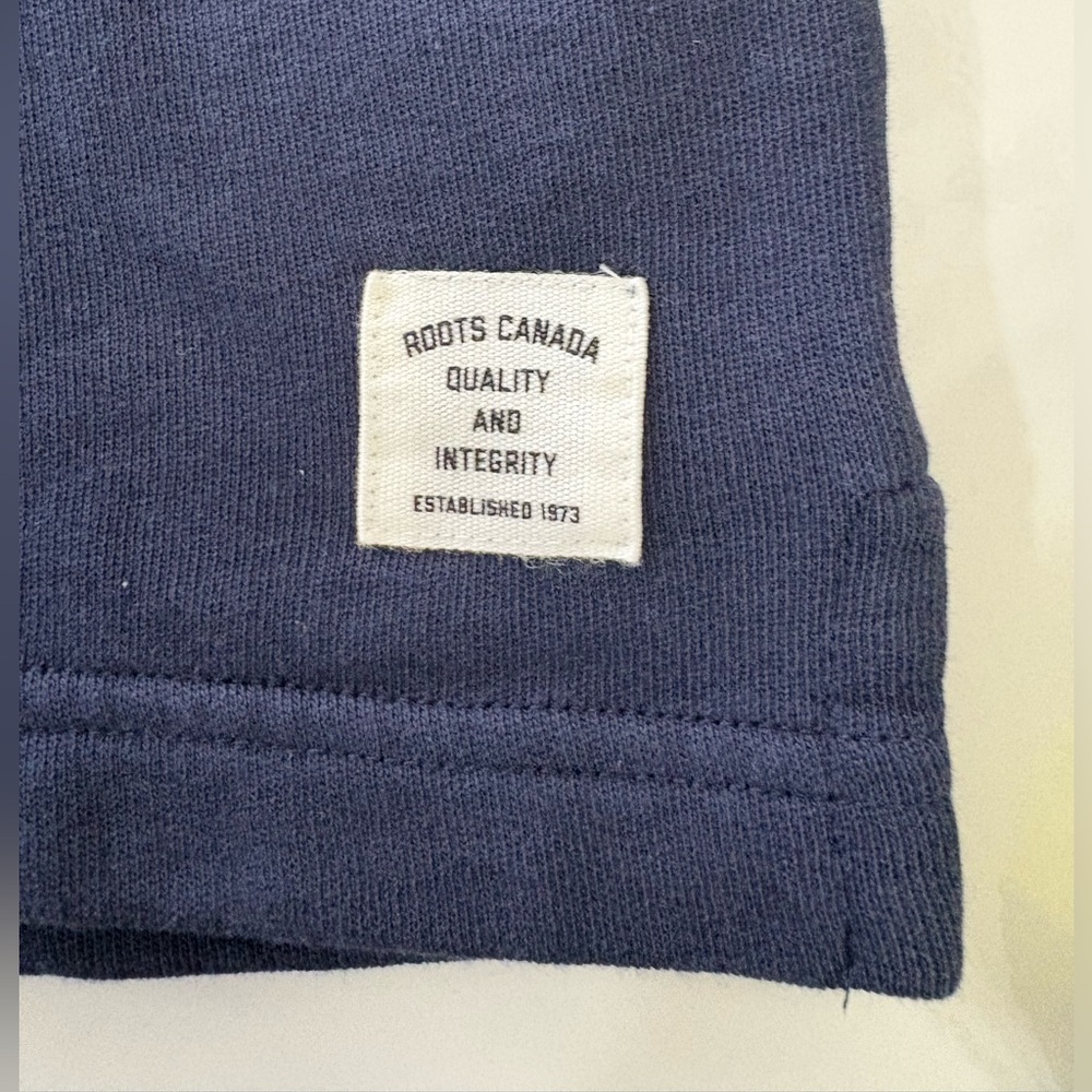 NWT ROOTS Zip Up Sweater Mens’s - Picture 6 of 8